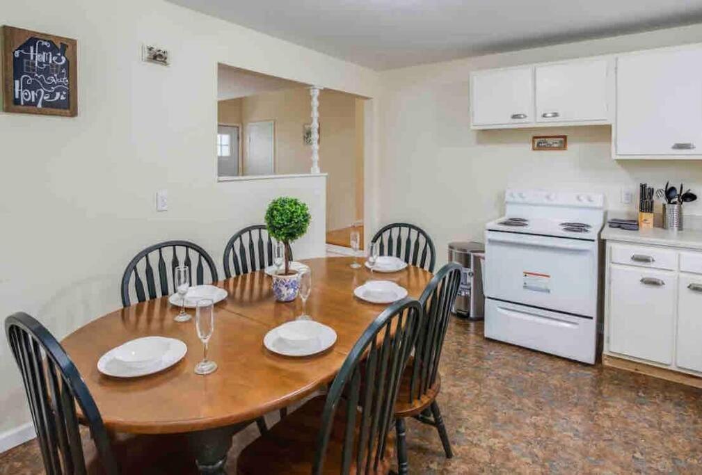 Amazing Ranch Mins Away From Airprt/Rit/Dwtn/Uofr Appartement Rochester Buitenkant foto