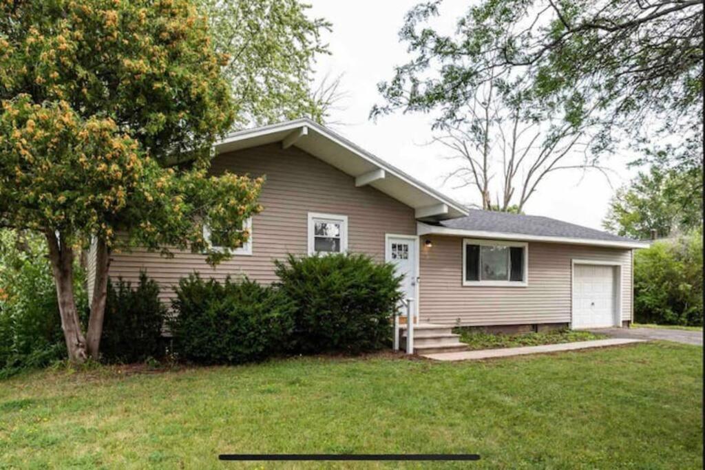 Amazing Ranch Mins Away From Airprt/Rit/Dwtn/Uofr Appartement Rochester Buitenkant foto